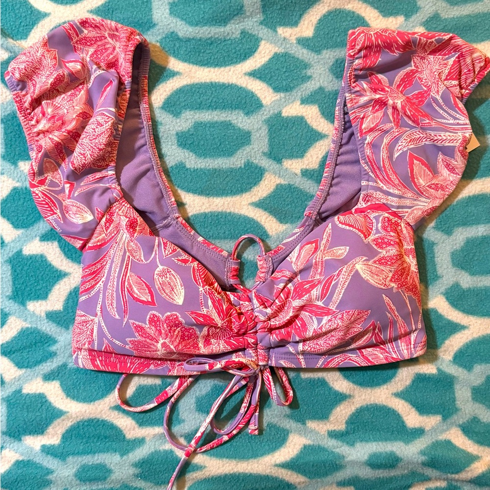 NWT bikini top.